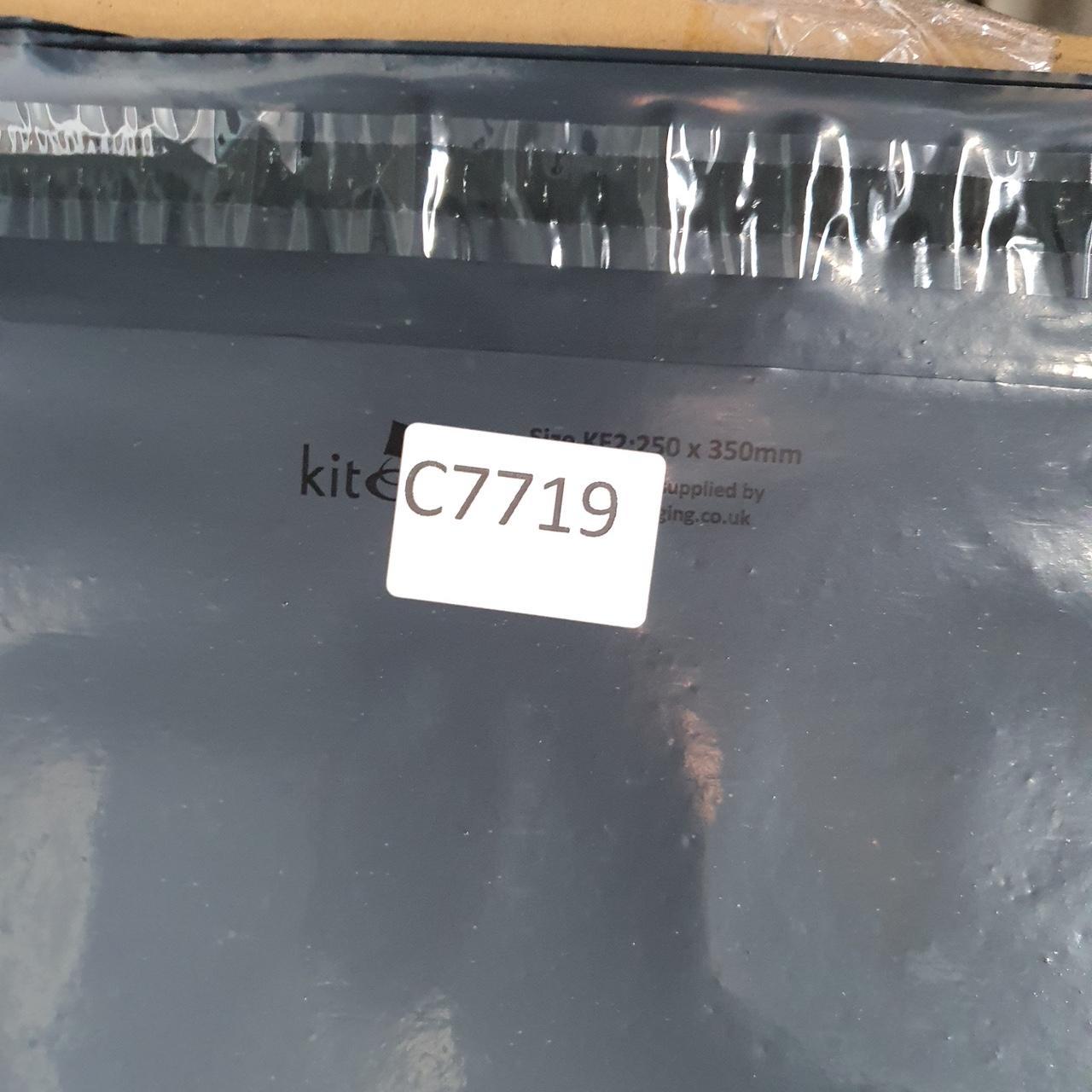 Vintage Ralph Lauren Button Down Shirt Men’s Large Purple Striped Classic Fit Cotton Pony Big Fish Vintage