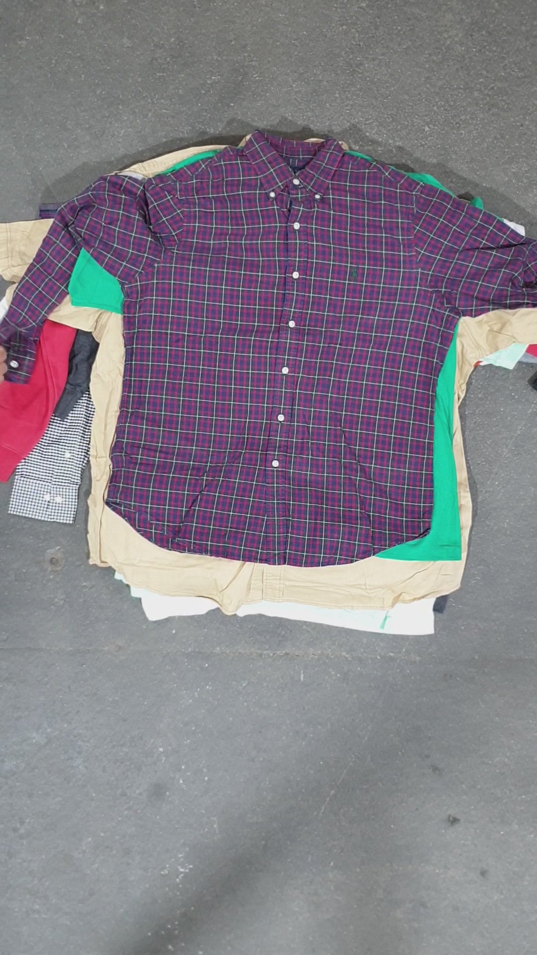 32 Piece Ralph Lauren, Nike & Single Stitch Shirts B30A